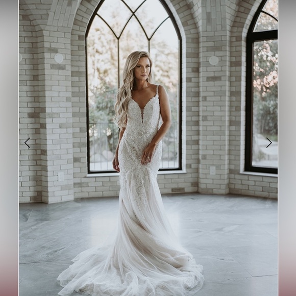 STELLA YORK 7394 EMBROIDERED WEDDING DRESS SIZE. 8 - Picture 1 of 11